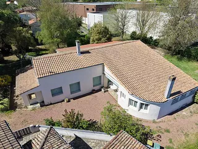 Meschers sur Gironde 17132 Achat / Vente maison 7 pièces t7 au dernier étage