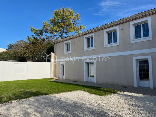 Meschers sur Gironde – Appartement rénové de plain pied avec jardin de 200 m² et stationnements
