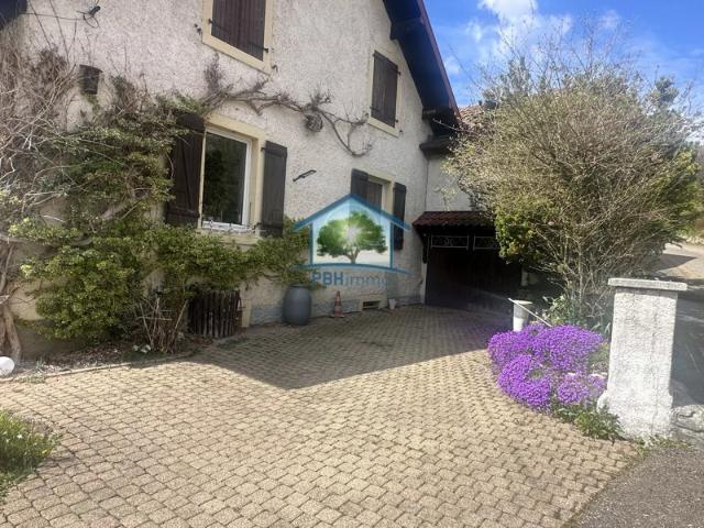 MESLIERES 25 Propriété de charme à fort potentiel