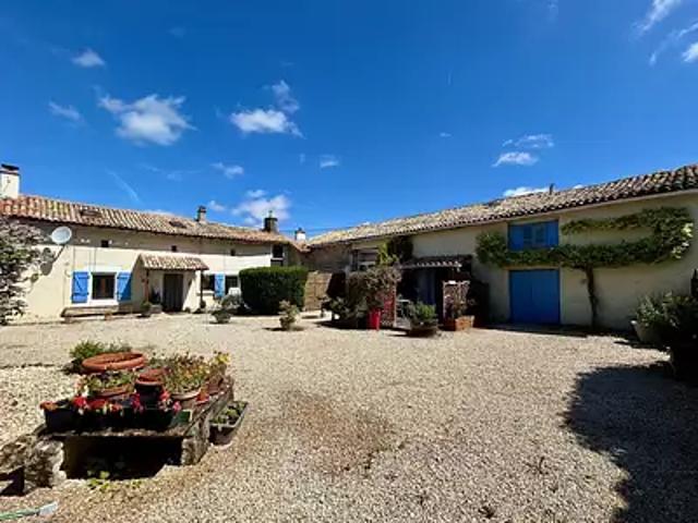 Messé 79120 Achat / Vente maison 11 pièces t11 piscine terrasse