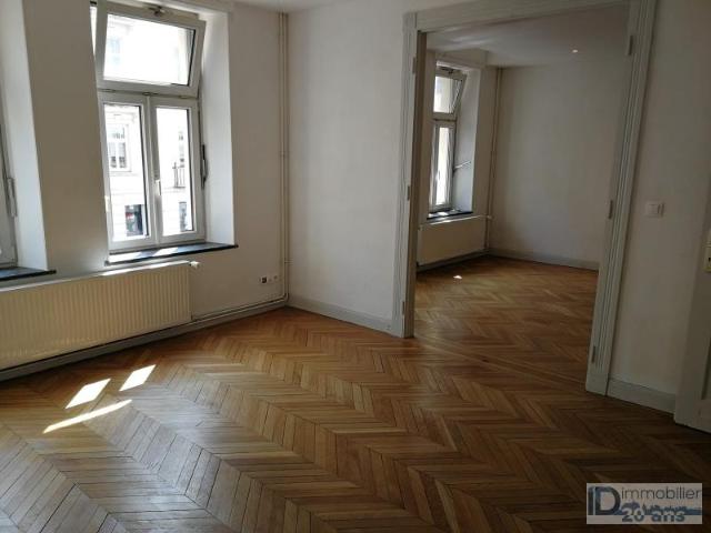 METZ GARE Grand appartement T4 90.18 M2