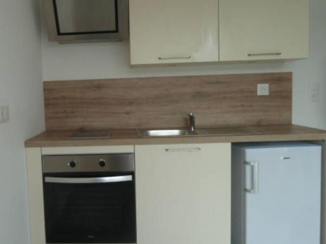 METZ PLANTIERES PROCHE ECOLES STUDIO NEUF CUISINE EQUIPEE PARKING AERIEN