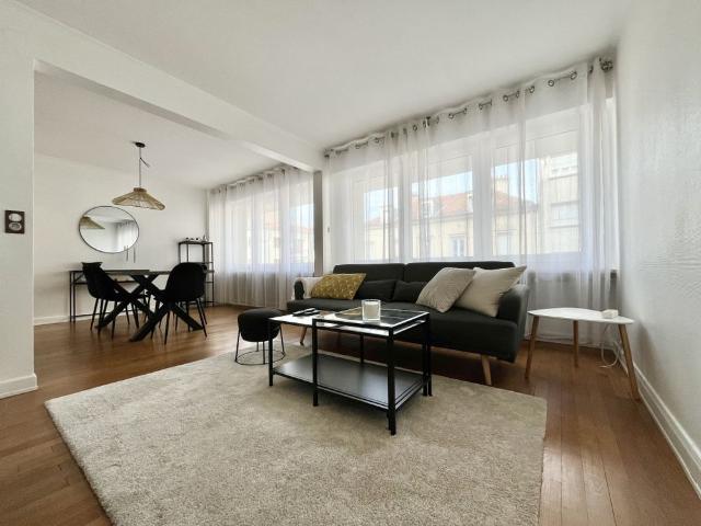 METZ SABLON Chambre meublée de 14.69m2
