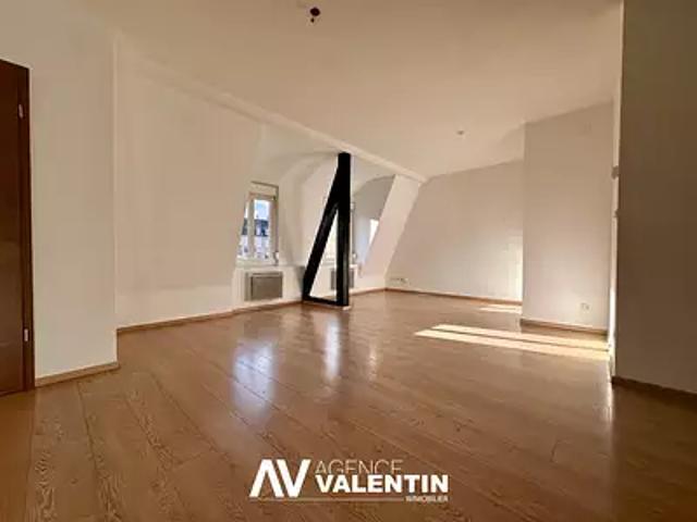 Metz 57000 Location appartement 2 pièces t2 au dernier étage