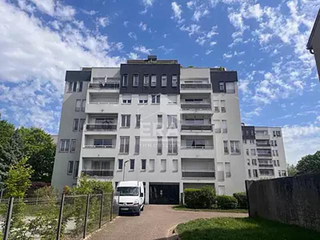 Metz 57050 Achat / Vente appartement 5 pièces t5 parking