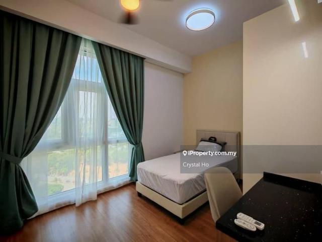 Met 1 Residences, Dutamas