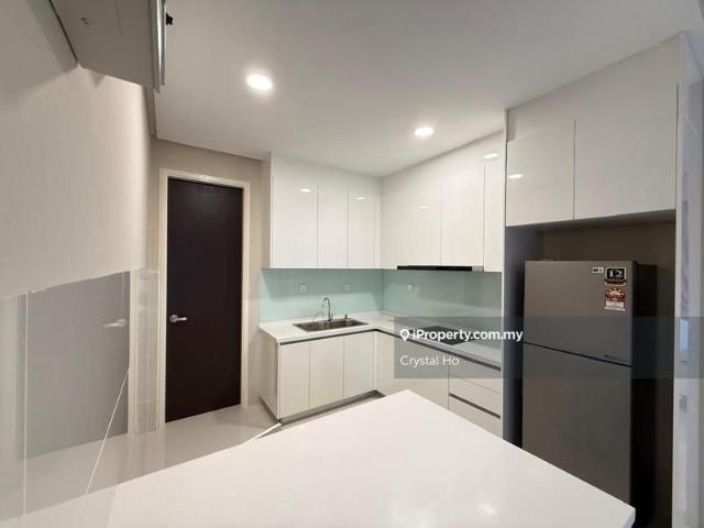 Met 1 Residences, Dutamas