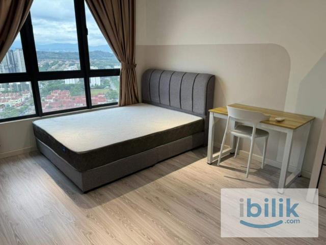 Meta City room for rent