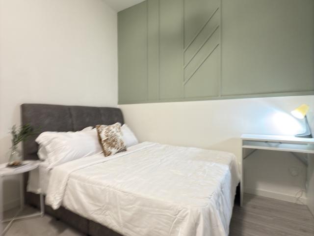 Meta Residence_Medium Room Queen Bed_Female