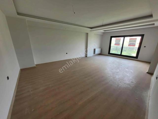 Meta'dan Ara Kat Doğalgazlı 3 Yıllık 3+1 Kiralık Daire