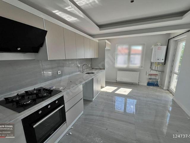 METİN ÖZDEMİR'DEN ÖNCEPHEDE E.BANYOLU 3+1 KİRALIK DAİRE