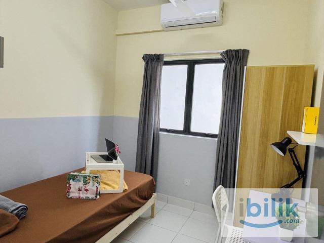 Metia Residence, Seksyen 13 Single RoomFully Furnish NEW Aircond Wardrobe Table Chair Mattress