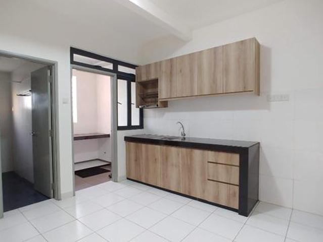 Metia Residence Sek 13 Shah alam 3rooms 2bath 2parking
