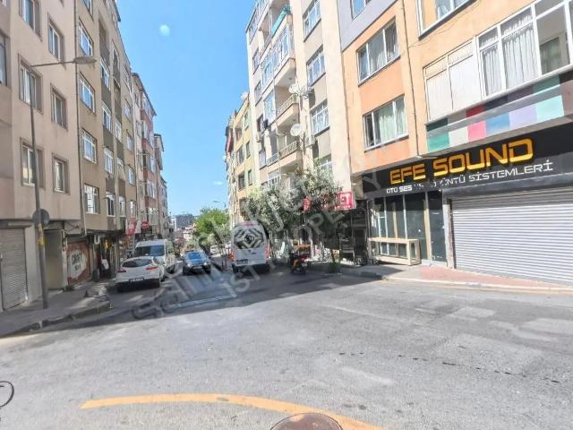 Metro 3dk tüm Faturalar Dahil Yeni Bina Eşyalı 1+0 Kiralık