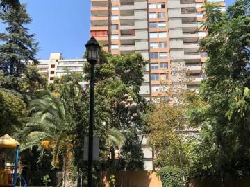 Metro alcántara / lindo amoblado / vista a parque / piscina