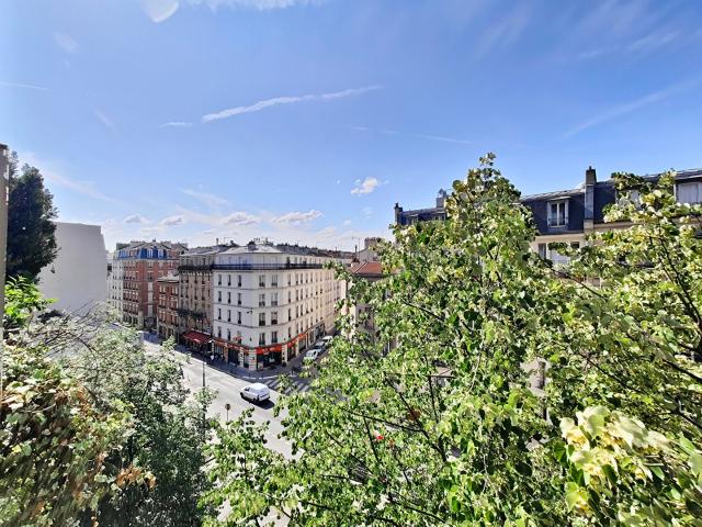 Métro Boucicaut APPARTEMENT PARIS 15è Meublé avec balcon