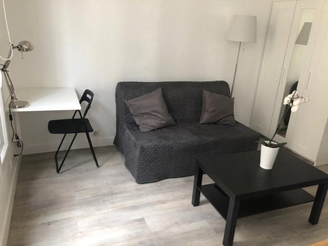 METRO BROCHANT! AGRÉABLE STUDIO MEUBLÉ DE 16M²!