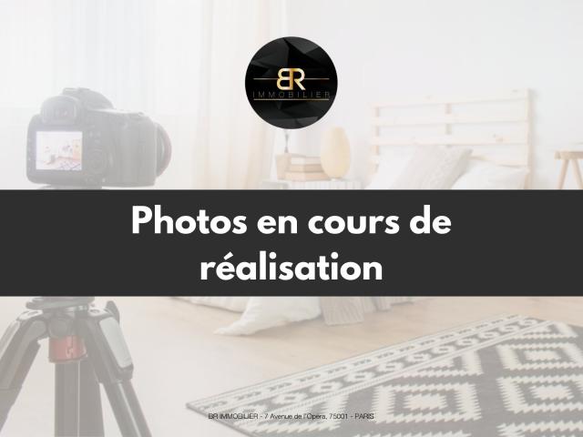 Métro Cadet, studio en rez de cour
