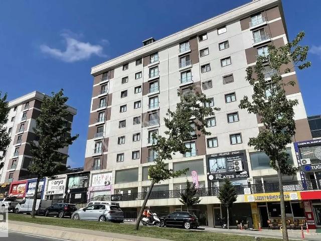 Metro Çıkışı Marmara Hastanesi Yanı 2+1 Kiralık Daire