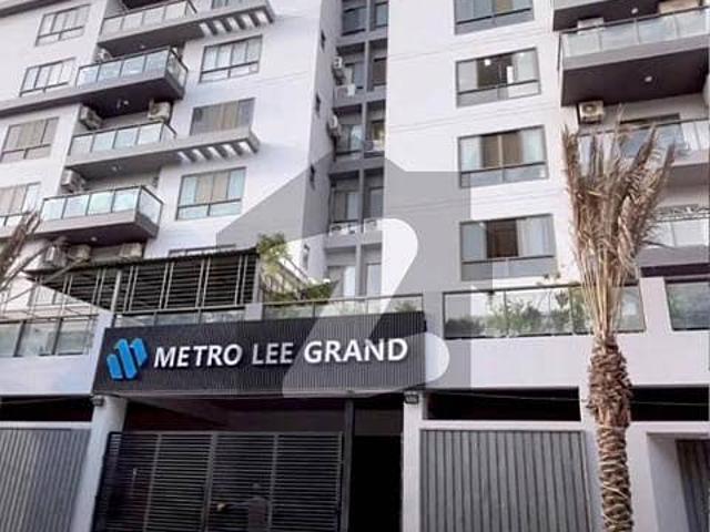 Metro Lee Grand 4 Bedroom Drawing Dining Lounge Apartment