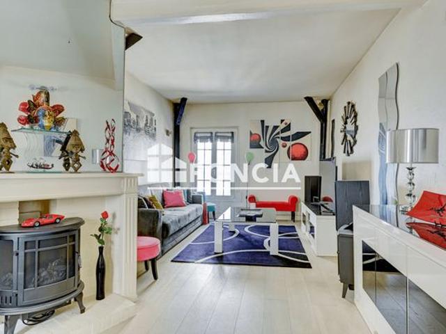 METRO RANELAGH CHARMANT 2 PIECES EN DUPLEX 49 m2 ATYPIQUE