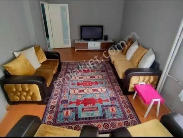Metronun Yanında 3+1 Bağımsız Salon Asansörlü Satılık Daire
