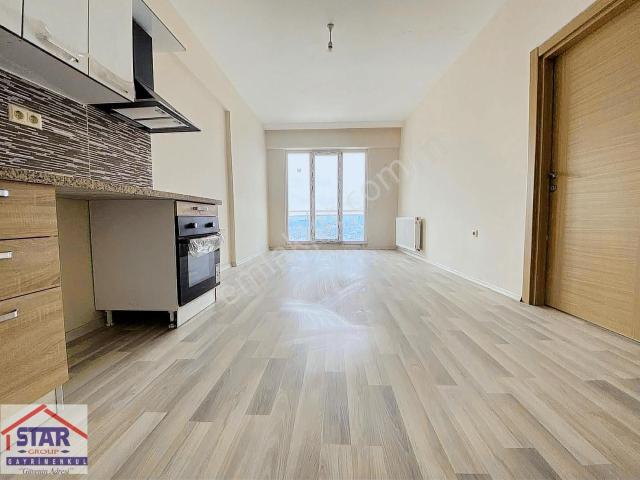 Metrobüse 12 Dk. Güvenlikli Site İçerisinde Satılık 1+1 Daire