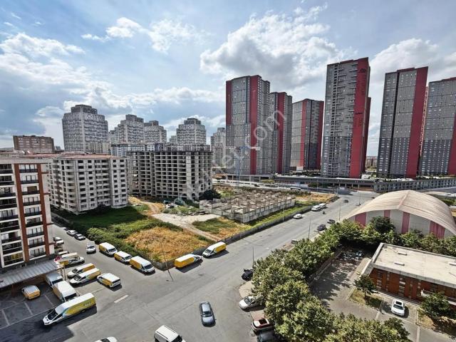 Metrobuse 5 Dk Beylikdüzü Beko Durağına Yürüme2+1 Satılık Daire