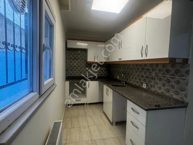 Metrobüse Yakın Barbaros Hayrettin Paşa Mah. De Temiz 2+1 Satılık Daire