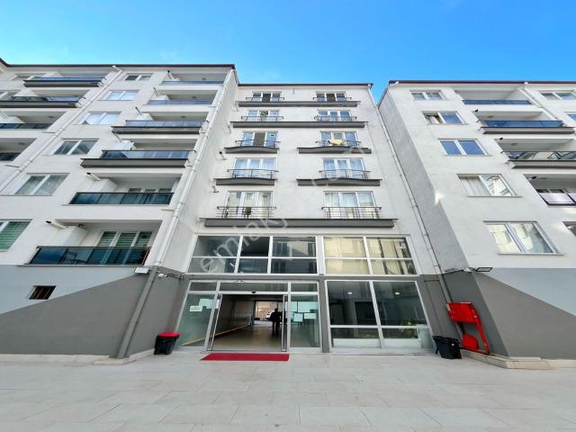 Metrobüse Yakın Butik Site İçi Fırsat Satılık 2+1 Sıfır Daire