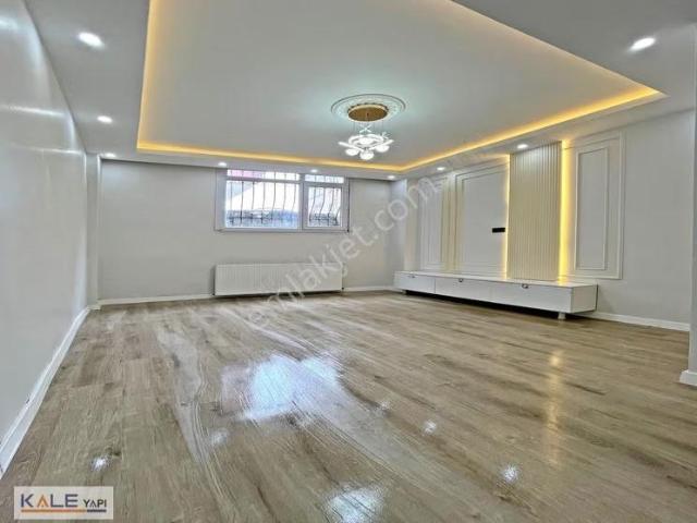 Metrobüse Yakın Lux Satılık 2+1 Daire