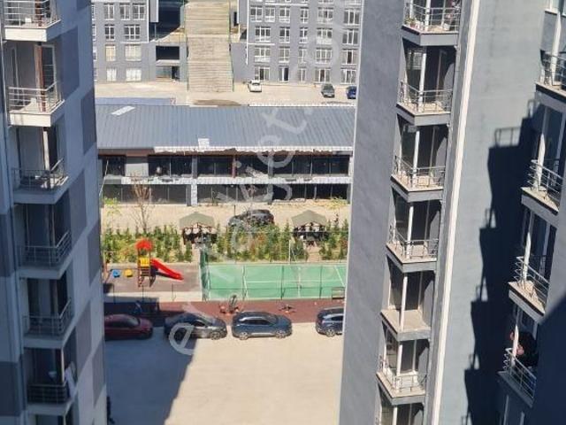 Metrobüse Yakın Site İçi Güvenlik Havuz Gym
