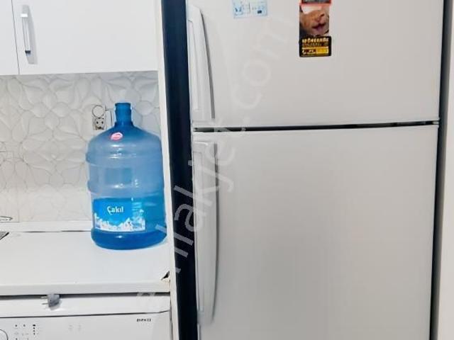 Metrobüse Yakın Site İçi Eşyalı 2+1