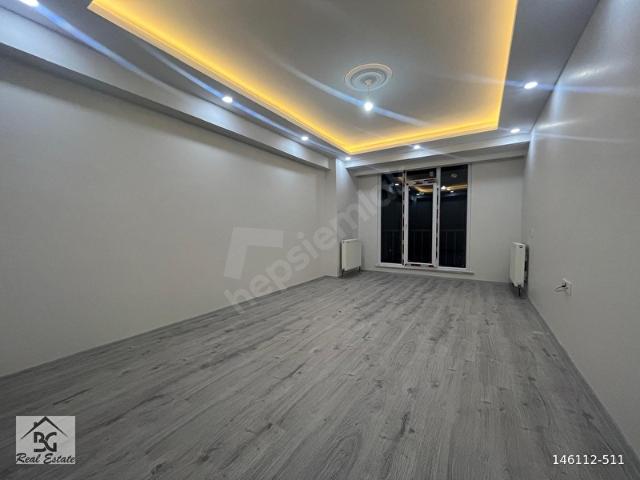 METROBÜSE YÜRÜME MESAFESİ SIFIR OTOPARKLI DAİRE SATILIK DAİRE