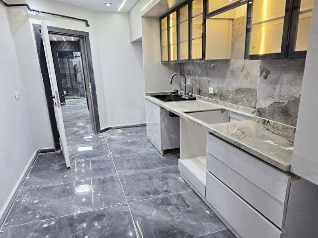 METROBÜSÜN DİBİNDE SIFIR 2+1 ARA KAT SATILIK DAİRE