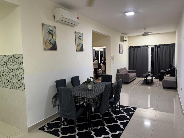 Metropolitan Square condo Block B corner unit Facing pool