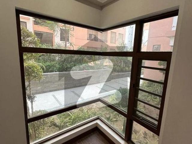 Metropolis luxury 3 bed flat for sell jinnah avenue