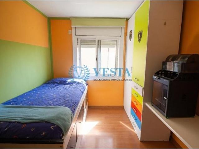METROS, LUZ Y HOGAR EN REUS