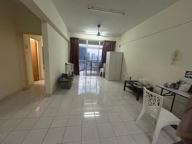 Metroveiw 3 Room 2 Bathroom Partially Furnished Nice Condition