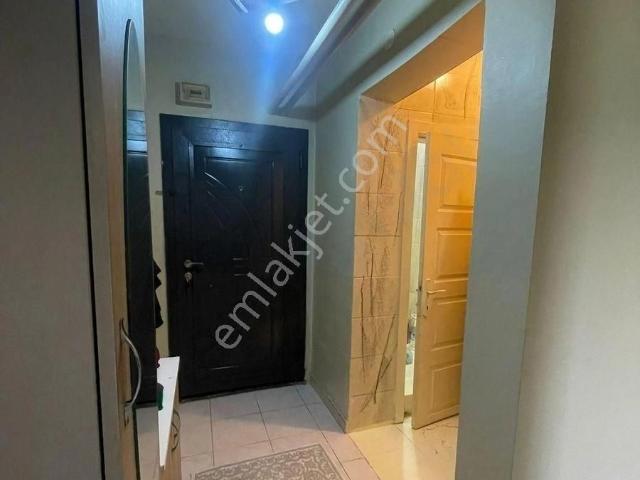 Metroya_50adım_fatih'te_tam Yapılı, Bağımsız Salon,3+1 Bahçe Kat
