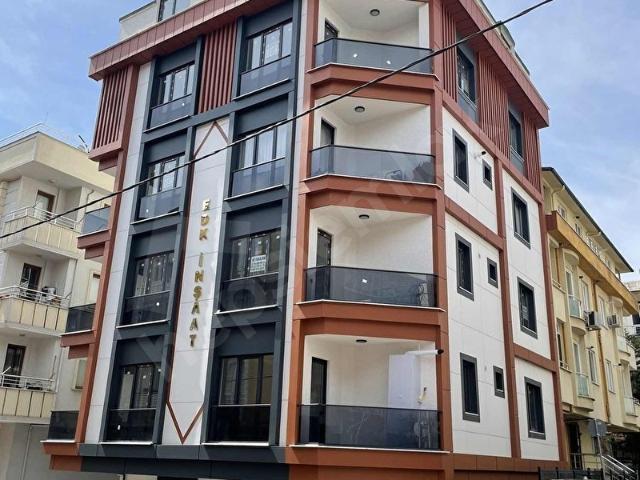 METROYA 5dk YÜRÜME MESAFESİNDE 2+1 BAHÇE KULLANIMLI GİRİŞ DAİRE