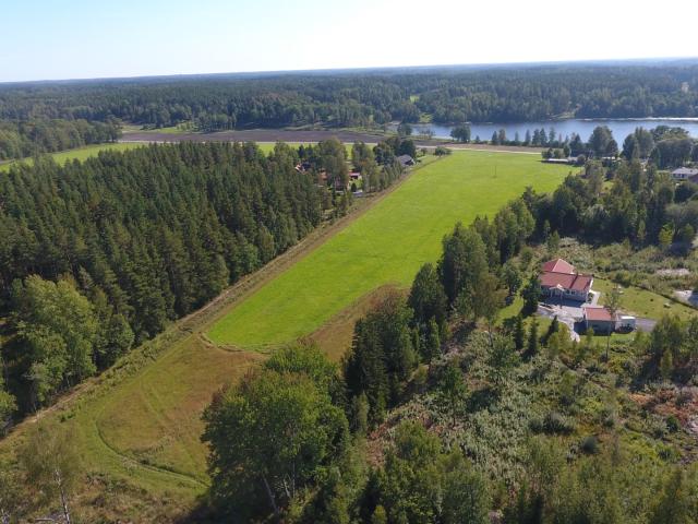 Metsjövägen 18