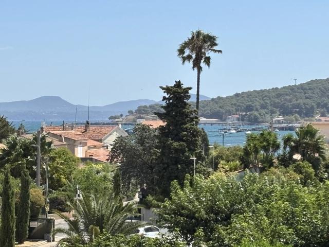 Meublé les Sablettes T2 vue mer