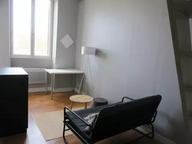 Meublé T2 duplex entièrement rénové