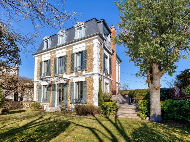Meudon BELLEVUE Maison 300 m² 10 pièces Terrain 520 m²