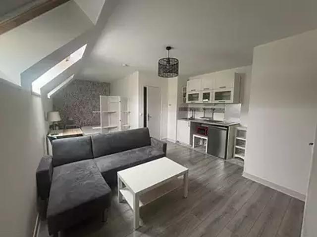 Meulan en Yvelines 78250 Location appartement 1 pièce t1 au dernier étage parking