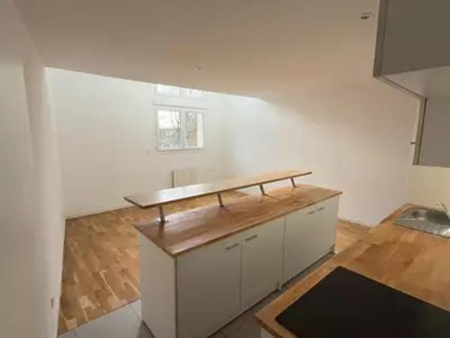 Meulan en Yvelines 78250 Location appartement 2 pièces t2 au dernier étage