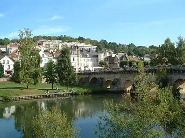 Meulan en Yvelines 78250 Location parking