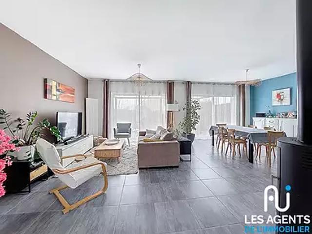 Meung sur Loire 45130 Achat / Vente maison 7 pièces t7 au dernier étage terrasse