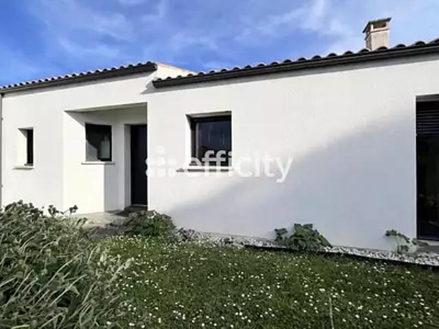 Meursac 17120 Achat / Vente maison 5 pièces t5 piscine jardin